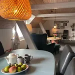 Landligt Ophold Pa Midtgard