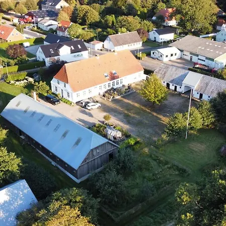 Landligt Ophold Pa Midtgard Daire *