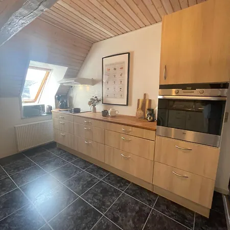 Daire Landligt Ophold Pa Midtgard