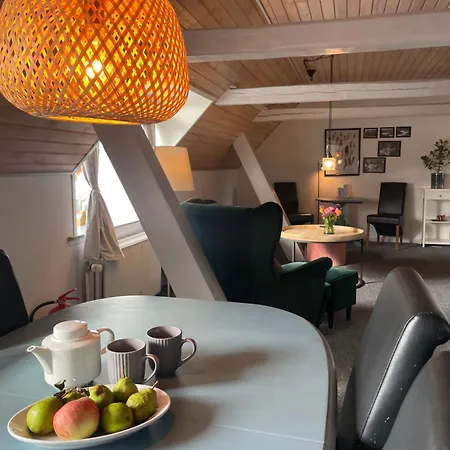 Landligt Ophold Pa Midtgard