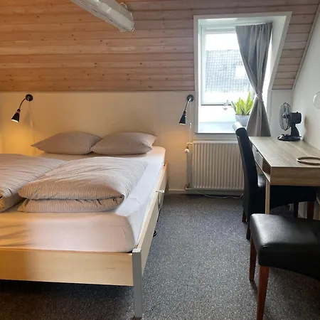 Daire Landligt Ophold Pa Midtgard *